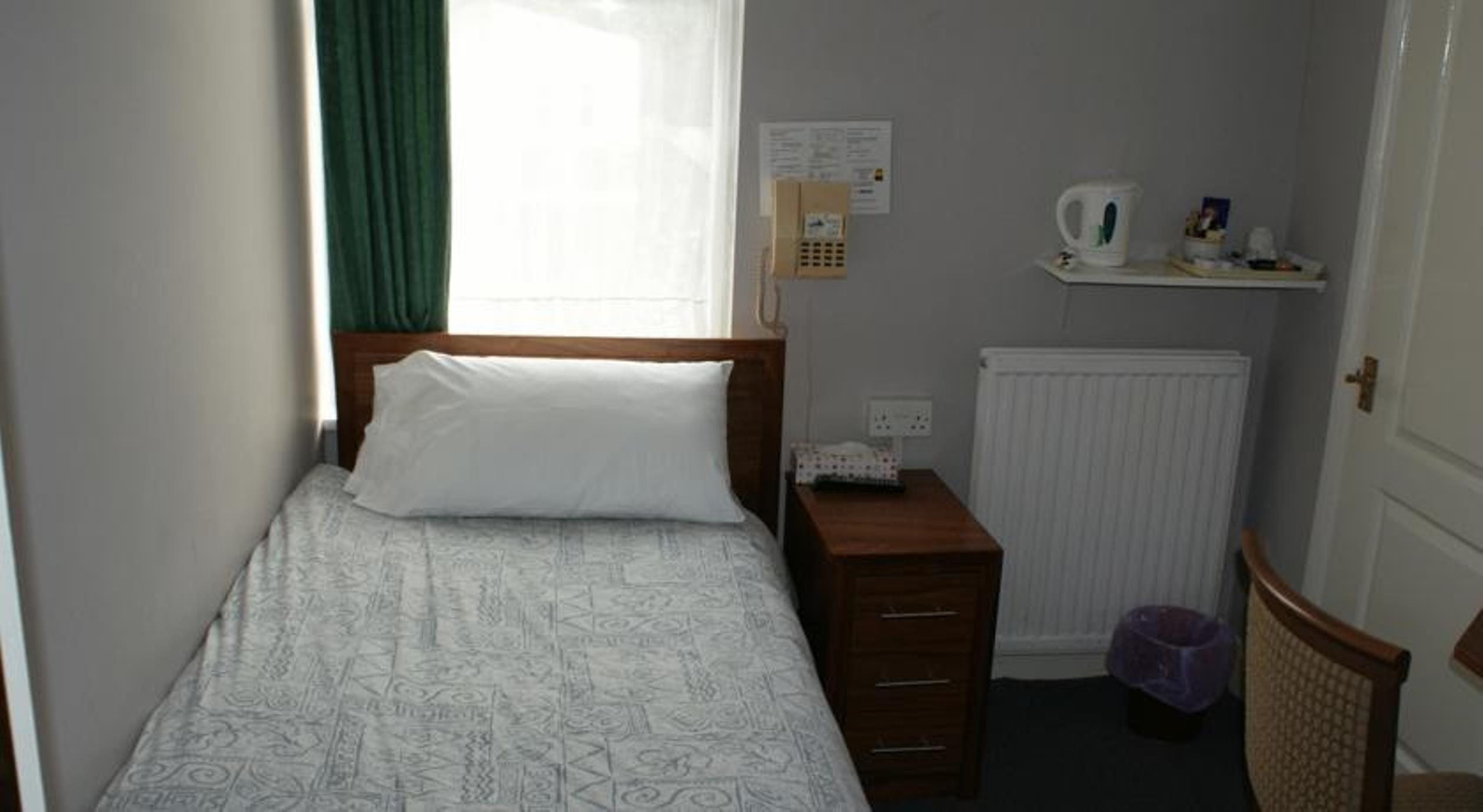 Kirkdale Hotel Кройдон Экстерьер фото